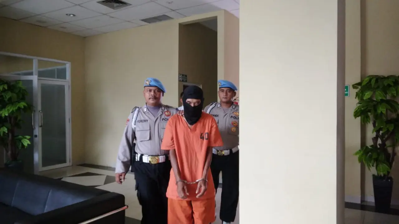 Polisi menangkap pelaku pencabulan anak di bawah umur di Kecamatan Kresek, Kabupaten Tangerang.