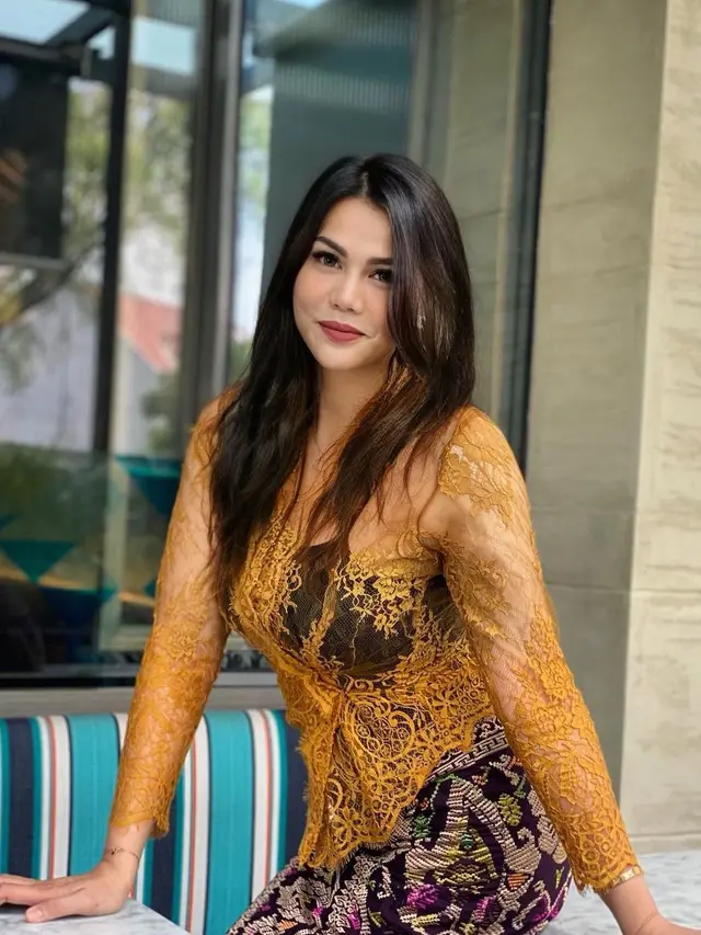 Diduga Balikan, Ini 7 Potret DJ Katty Butterfly dan Aiman Ricky Saat Kondangan