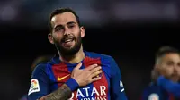 Pemain Barcelona asal Spanyol, Aleix Vidal. (AFP/Lluis Gene)