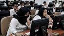 CPNS saat mengikuti SKD di Kantor BKN Pusat, Jakarta, Senin (27/1/2020). Tes SKD CPNS Tahun Anggaran 2019 diselenggarakan mulai 27 Januari hingga 28 Februari 2020 dengan jumlah peserta memenuhi syarat (MS) untuk mengikuti SKD sebanyak 3.364.868 orang. (merdeka.com/Iqbal S. Nugroho)