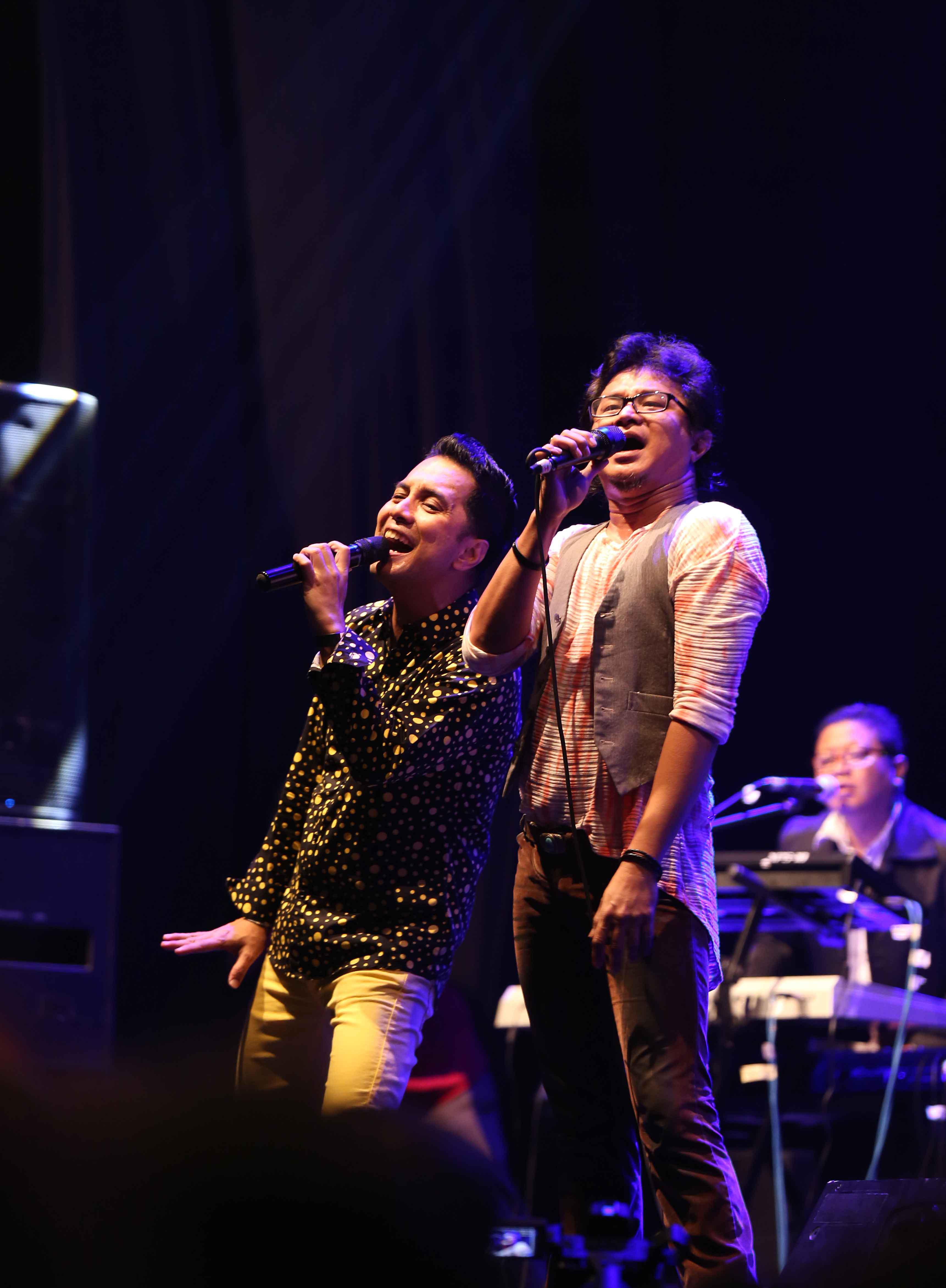 Java Jive Daur Ulang Lagu Titiek Puspa