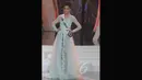 Wakil Jateng, Anindya Kusuma Putri melaju ke babak tiga besar Grand Final Puteri Indonesia 2015 yang diselenggarakan di JCC, Jumat (20/2). (Liputan6.com/Herman Zakharia)