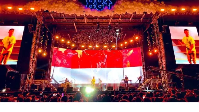 Gaya 3 Musisi Tanah Air di Panggung Musik Amerika, Bawakan Lagu Indonesia Raya