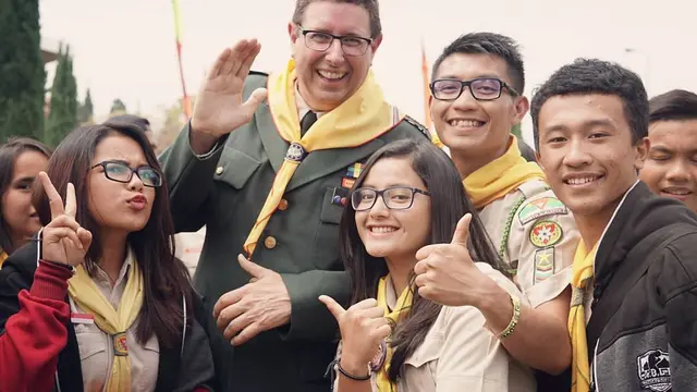 6 Foto Lawas Femila Sinukaban saat SMA, Curi Perhatian dengan Kacamata