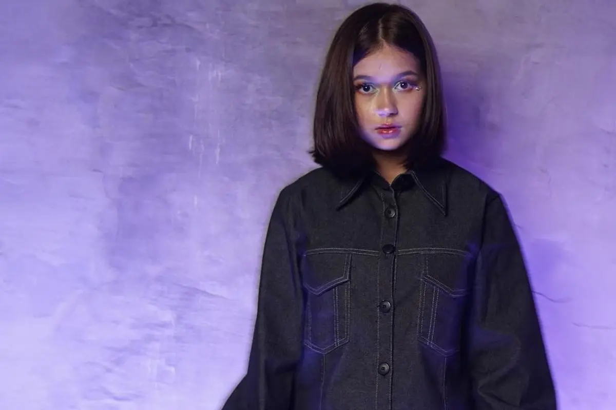 8 Potret Rebecca Klopper Tampil Beda dengan Outfit yang Bisa Jadi Inspirasi Gaya Lebaran, dari Kaftan hingga Kain Sari India