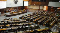 Rapat paripurna DPR siang tadi batal mengesahkan mekanisme pemilihan pimpinan komisi dan alat kelengkapan dewan lain. Pimpinan DPR dan Fraksi akhirnya sepakat melanjutkan itu dalam rapat konsultasi, Jakarta, Kamis (16/10/2014) (Liputan6.com/Andrian M Tuna