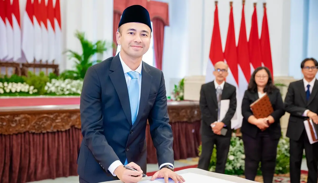 <p>"Bismillah .... Ya Allah Ya Rabb ....Mohon Doa dan Restu," tulis Raffi Ahmad di akun Instagram pribadinya. (Foto: Instagram/ raffinagita1717)</p>