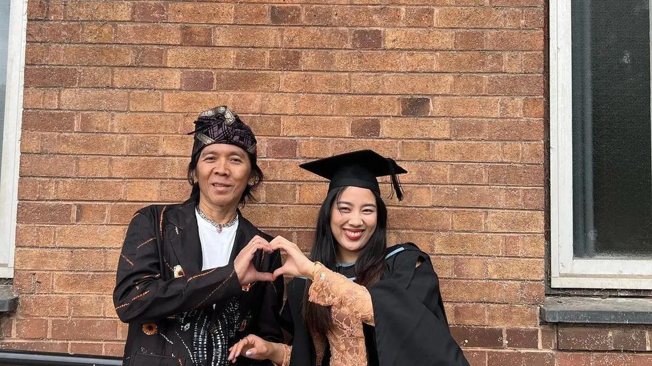 Mezzaluna anak Bimbim Slank