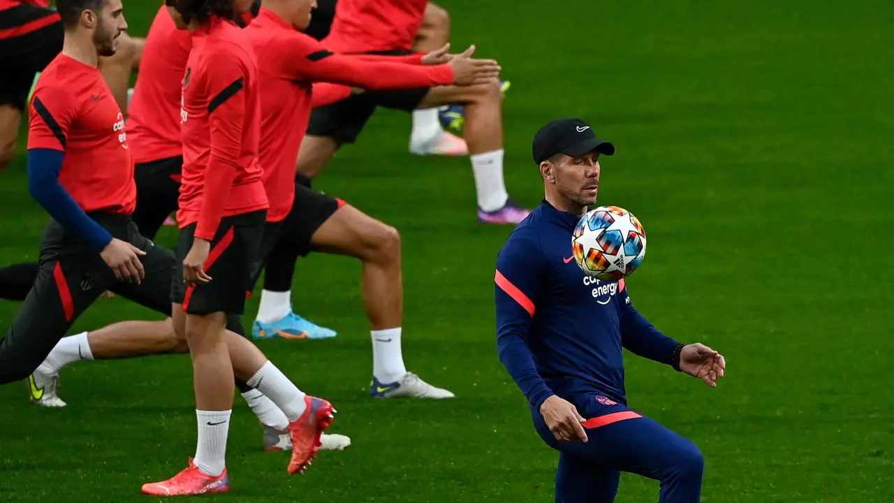 Latihan Atletico Madrid Jelang Manchester United