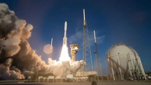 FOTO: NASA Luncurkan Misi ke Planet Mars