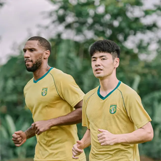 5 Potret Recovery Training Persebaya Surabaya Usai Menang Lawan Persita