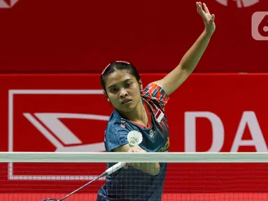 Pebulu tangkis tunggal putri Indonesia, Gregoria Mariska Tunjung saat tampil melawan Anupama Upadhyaya (India) pada laga 32 besar Indonesia Masters 2025 di Istora Gelora Bung Karno, Senayan, Jakarta, Rabu (22/1/2025). (Liputan6.com/Herman Zakharia)