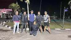 Waria Jambak dan Gunting Rambut Perempuan