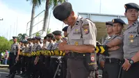 Jajaran Kepolisian Daerah Bengkulu disiagakan untuk pengamanan di Jalan Lintas Barat Sumatera (Liputan6.com/Yuliardi Hardjo Putra)  