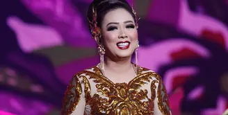 Untuk menjadi sukses seperti sekarang ini Soimah telah melewati jalan berliku yang cukup panjang. Soimah merupakan salah satu bintang di industri hiburan tanah air yang melewati sederet tahapan. (Instagram/showimah)