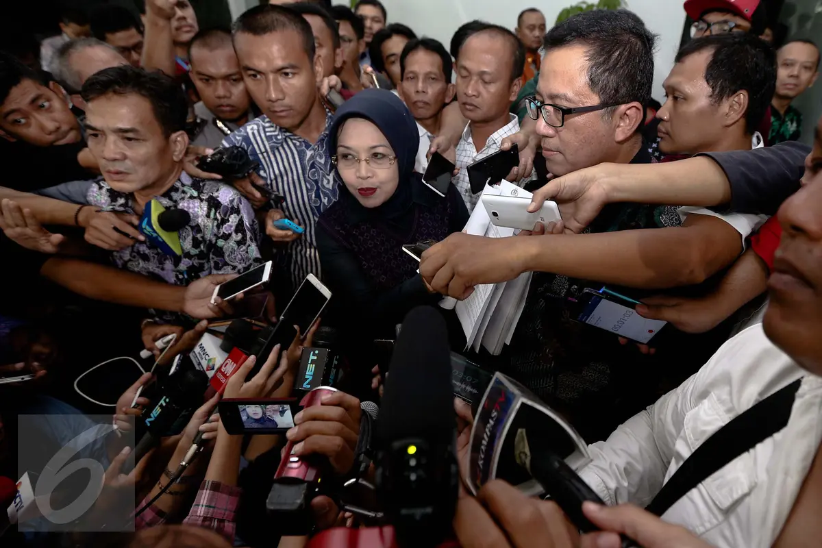 20170120-Sylviana Murni Usai Diperiksa Bareskrim-Jakarta
