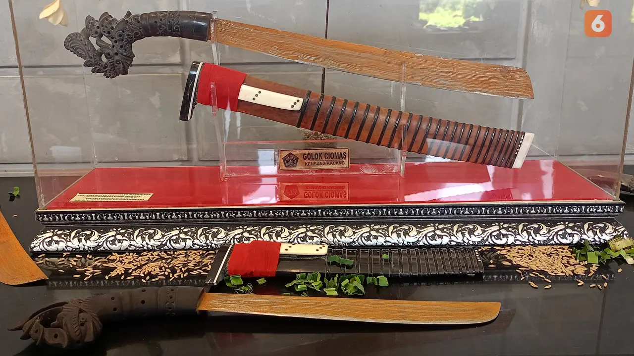 Golok Ciomas Banten dengan Karatnya. (Kamis, 26/09/2024). (Yandhi Deslatama/Liputan6.com).