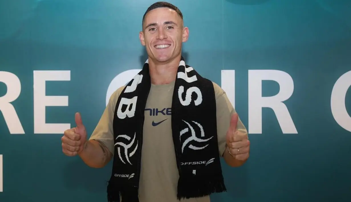 Setelah 4,5 musim bersama Wolverhampton, sayap kanan asal Portugal, Daniel Podence akhirnya memilih hengkang ke klub Saudi Pro League Al Shabab pada awal musim 2024/2025. Pemain yang sempat dipinjamkan ke Olympiacos sepanjang musim lalu ini dilepas Wolves dengan nilai transfer 5 juta euro (Rp85,7 miliar). (AlShababSaudiFC)