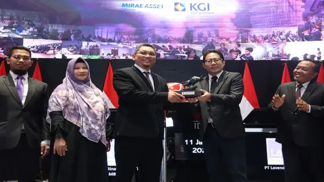 Pencatatan saham perdana PT Lavender Bina Cendikia Tbk (BMBL), Rabu (11/1/2023) (Foto: BEI)