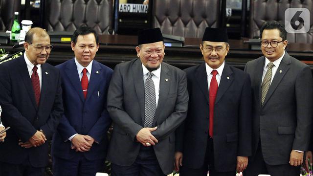 Suasana Sidang Pelantikan Ketua dan Wakil Ketua MPR