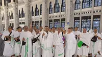 Ratusan petugas Panitia Penyelenggara Ibadah Haji (PPIH) Arab Saudi gelombang pertama telah diterbangkan ke tanah suci pada Sabtu (20/5/2023) siang kemarin.