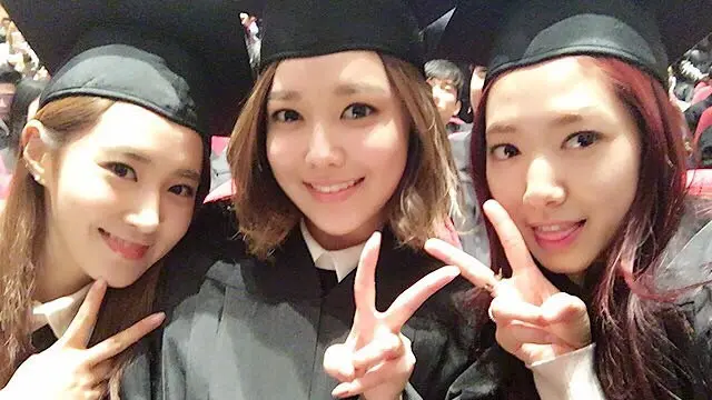 Yuri, Sooyoung SNSD, dan Park Shin Hye. (Instagram/ ssinz7)