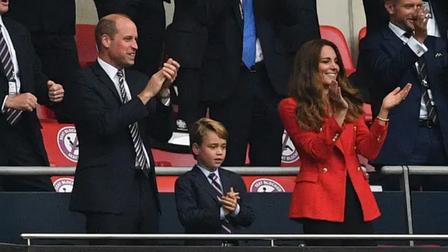 FOTO: David Beckham hingga Pangeran William Saksikan Inggris Lumat Jerman di Euro 2020