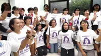 25 Perempuan Pembela Demokrasi mendesak pemerintah mengusut tuntas kasus kematian aktivis buruh, Marsinah. (Merdeka.com)