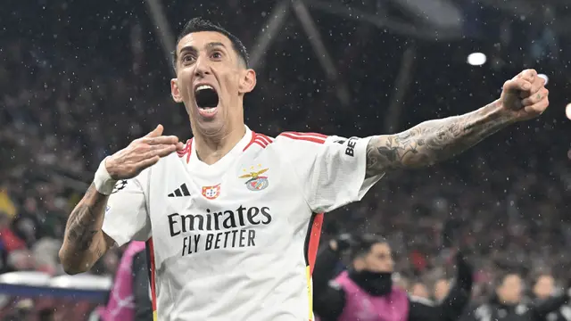 Foto: Benfica Pastikan Satu Tiket ke Liga Malam Jumat setelah Bungkam RB Salzburg
