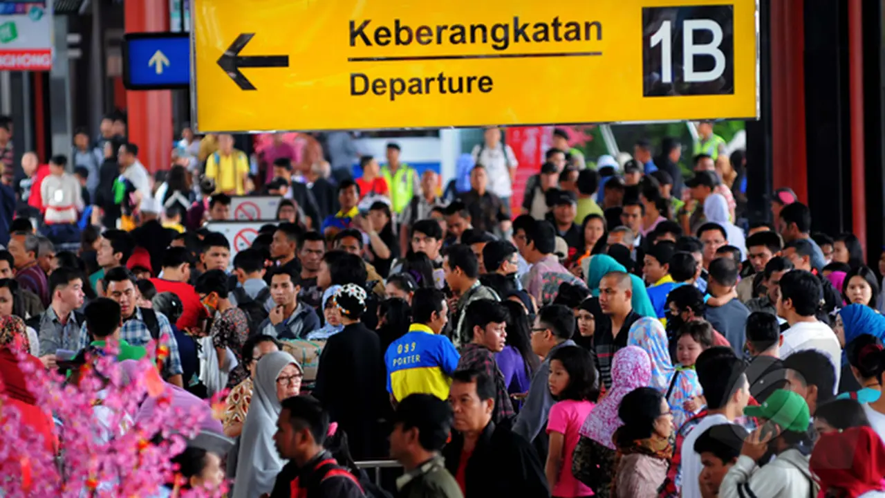 Ratusan Penumpang Lion Air Terlantar di Terminal 1B Soekarno Hatta