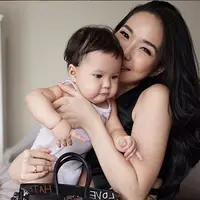 Gisella Anastasia dan Gempita Noura Marten. (via instagram/@gisel_la)