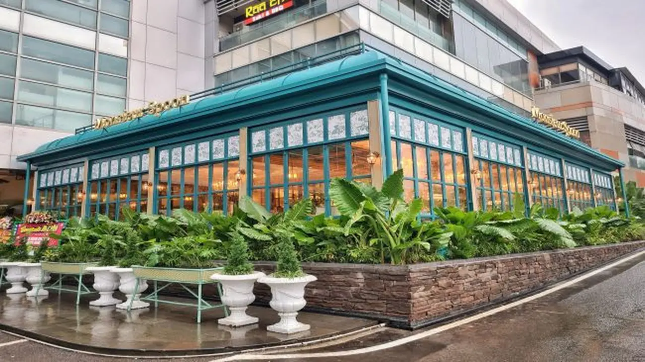 PT Champ Resto Indonesia Tbk (ENAK) buka outlet Monsieur Sppon di PIM (Dok: Istimewa)