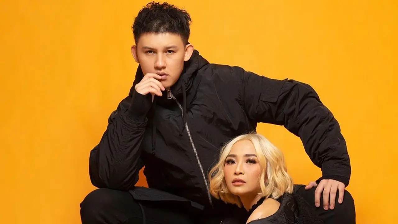 Soundawave baru sja merilis single Real Love
