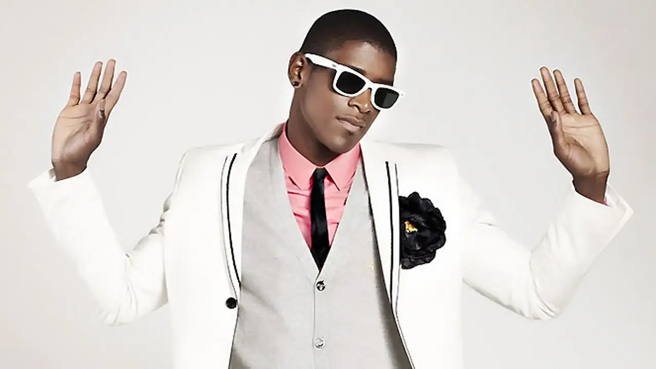 labrinth-130913c.jpg