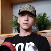 Meski belum tahu  kapan akan diresmikan hubungannya, bintang sinetron Anak Jalanan itu juga telah mengenalkan pada keluarganya. Bahkan, ia mengaku telah dekat dengan anak-anak Celine. (Deki Prayoga/Bintang.com)