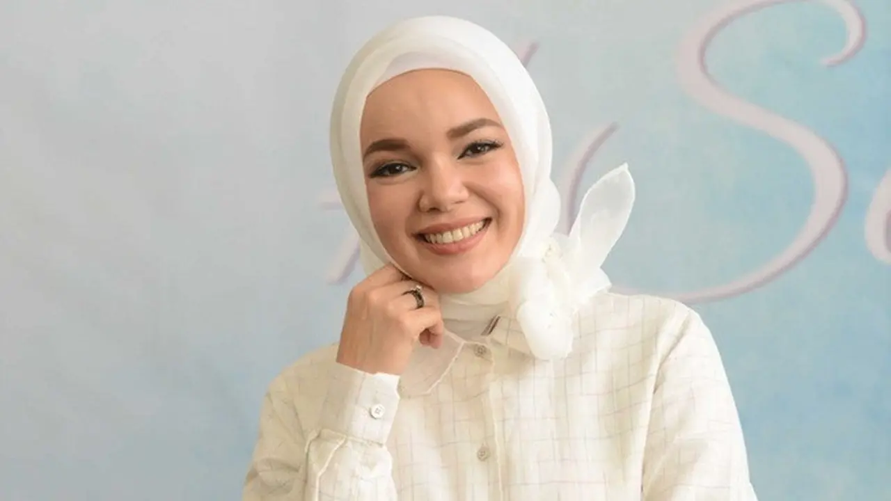 Dewi Sandra