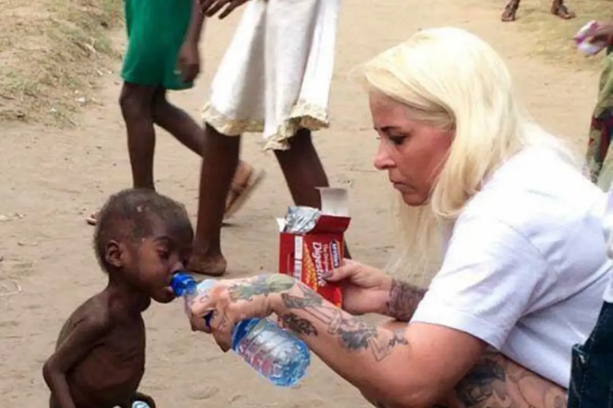 [Bintang] Bocah Afrika Kurus yang Pernah Viral Ini Kini Sudah Sekolah