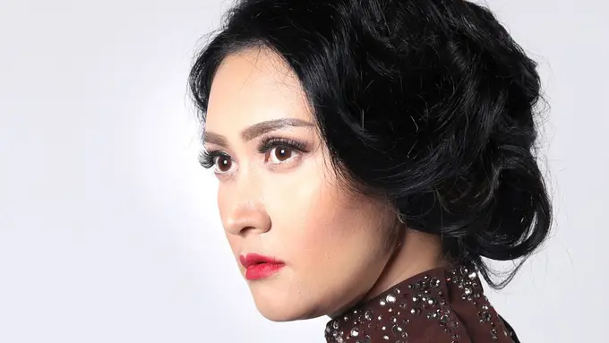 [bintang] Nafa Urbach