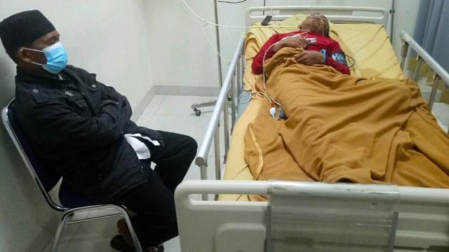 Pelaku percobaan pemerkosaan belum sadarkan diri di sebuah rumah sakit Pekanbaru.