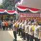 Penghormatan Polri untuk korban Lion Air di RS Polri, Jakarta. (Liputan6.com/Nanda Perdana Putra)