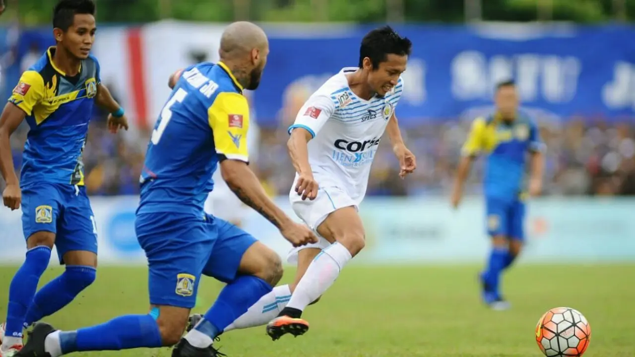 Arif Suyono Arema Cronus