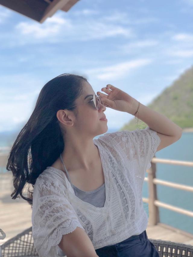 6 Potret Cantik Sabina Katya, Pemeran Mantili di Sinetron Saur Sepuh The Series