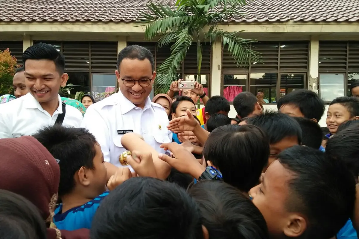Anies Baswedan sambangi SD di Cawang