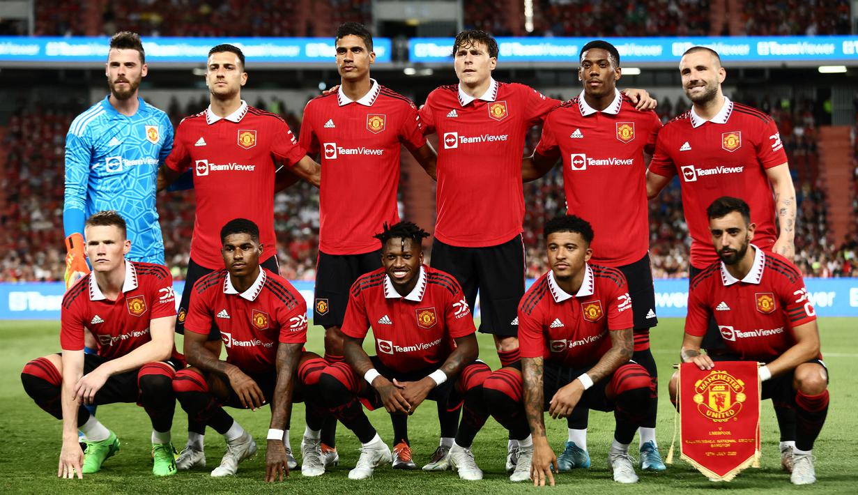 Tampil tanpa Cristiano Ronaldo yang kemungkinan akan meninggalkan MU awal musim ini, Erik ten Hag langsung menurunkan skuat terbaiknya di babak pertama, termasuk Anthony Martial yang baru saja kembali dari masa peminjaman selama setengah musim bersama Sevilla. (AFP/Jack Taylor)