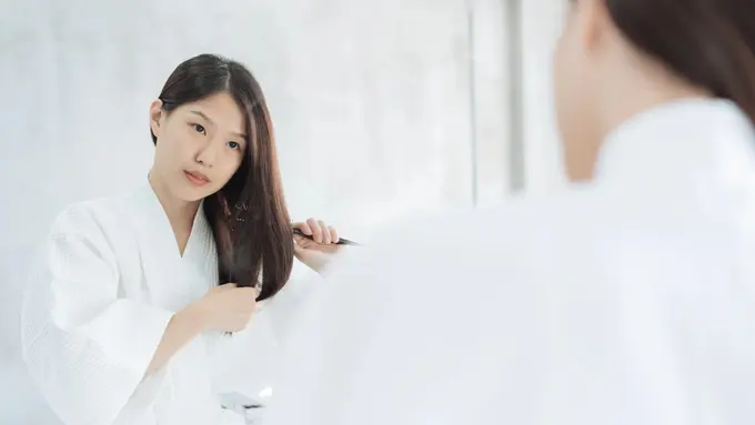 Tips Merawat Rambut sebelum Tidur agar Bebas Kusut dan Tampak Cetar di Pagi Hari