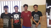 Empat pengedar sabu yang diringkus di Kota Tangerang dan Jakarta Barat. (Liputan6.com/Pramita Tristiawati)