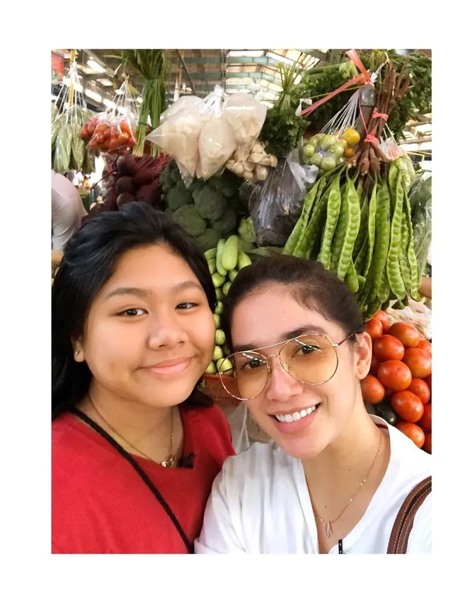 Artis Cantik Ini Ajak Anak Belanja di Pasar (sumber: instagram.com/@ussypratama)