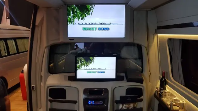 Desain mobil mewah dari Baze.
