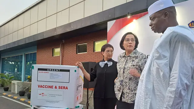 Menkeu dan Menlu Lepas Hibah Ratusan Ribu Vaksinasi Pentavalent Buatan Biovarma