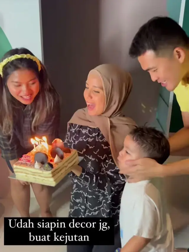 Tya Ariestya dan May Saroh